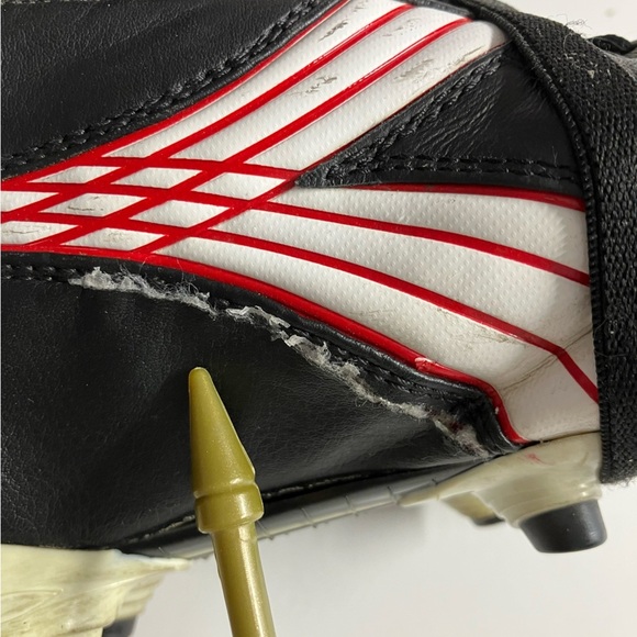 Diadora LX K Women’s Cleats, Size 8.5, Lace Ups, Black/White/Red - Picture 3 of 8